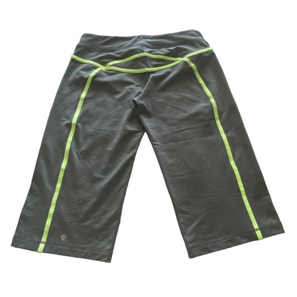 LULULEMON Women's Active Capri Pants Grey with Lime Green Accents Size 8 - Picture 2 of 4